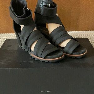 Sorel Women’s Joanie Gladiator ll  BLACK Wedge Sandals Size 8